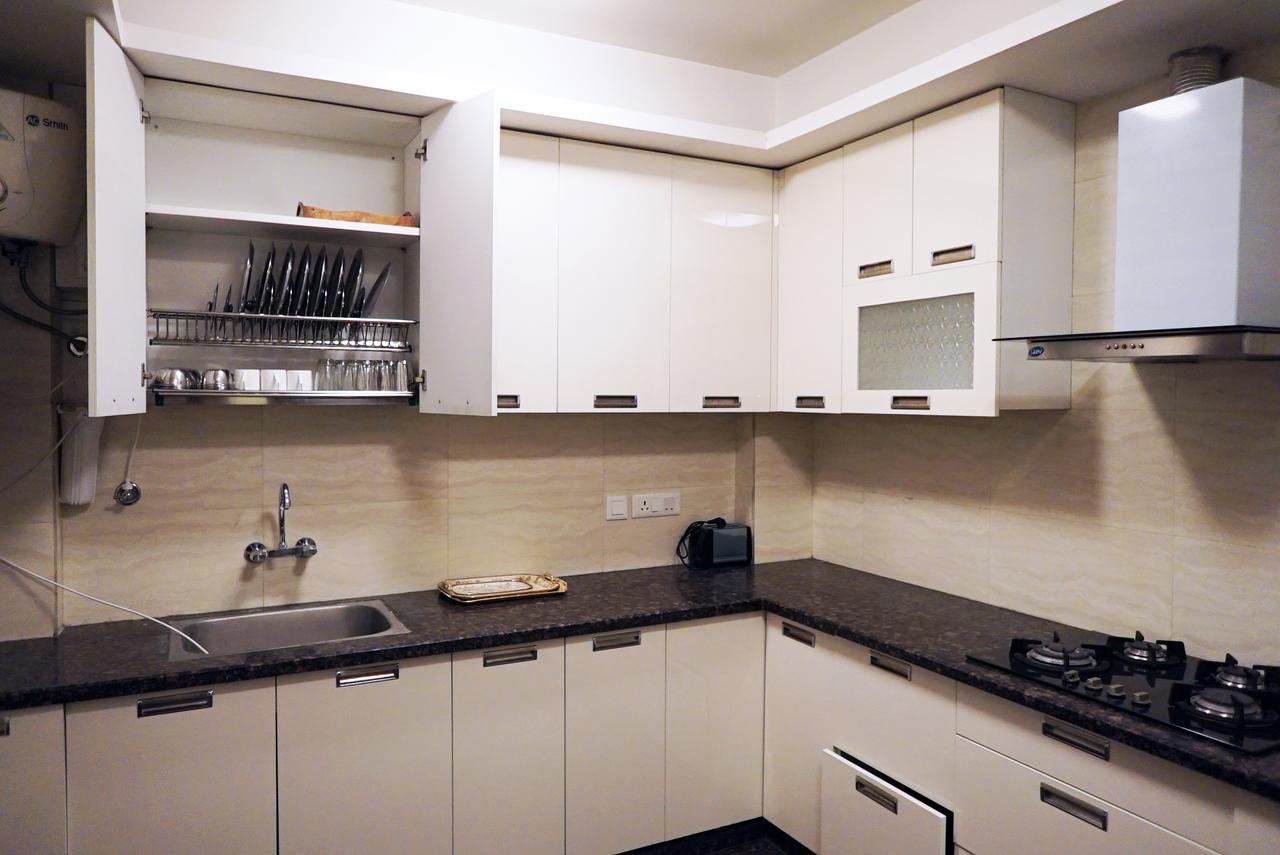 Woodpecker Service Apartments - Green Park Нью-Делі Екстер'єр фото